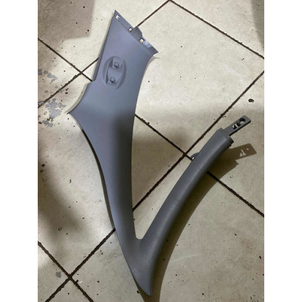 Acabamento Coluna Traseira Direita Xsara Picasso 2007