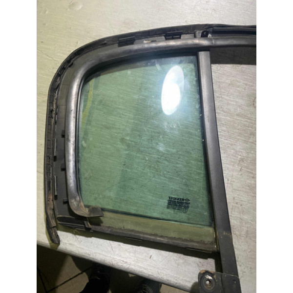 Vidro Fixo Porta Traseira Esquerda Megane Sedan  2007