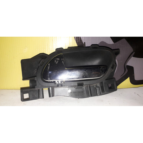 Maçaneta Interna Esquerda Citroen C3  Peugeot 308 