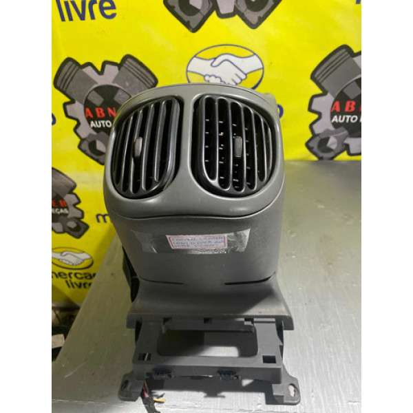 Console Central Com Difusor De Ar Picasso 2007