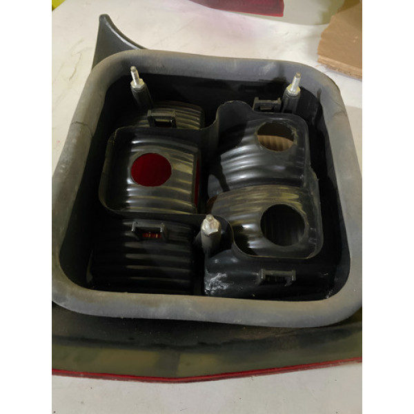 Lanterna Fiat Uno Ano 2008 L.e Fume