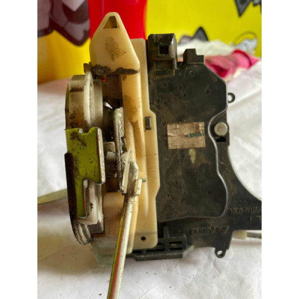 Fechadura Porta Dianteira Esquerda L200 2009