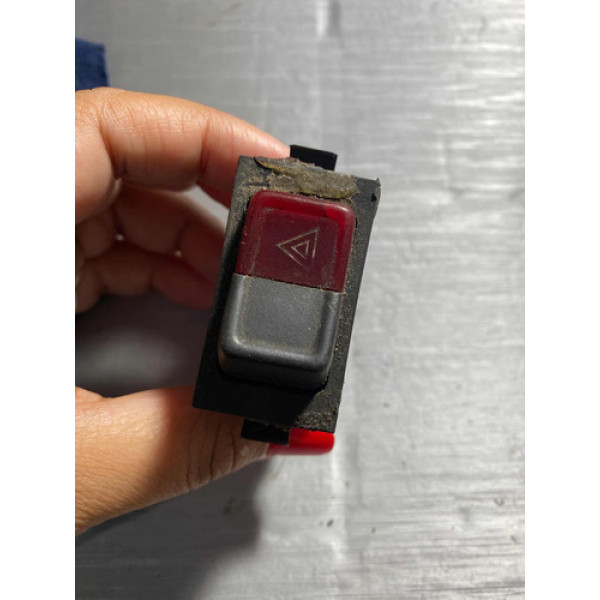 Capa Reparo Botão Pisca Alerta Gol Parati Quadrado Zbc953235