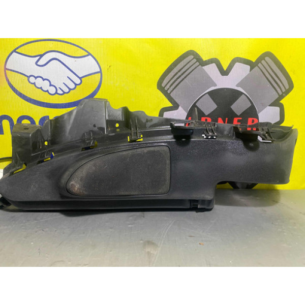 Suporte Esquerdo Bagagito Porta Malas Bmw 120i 2006 A 2012