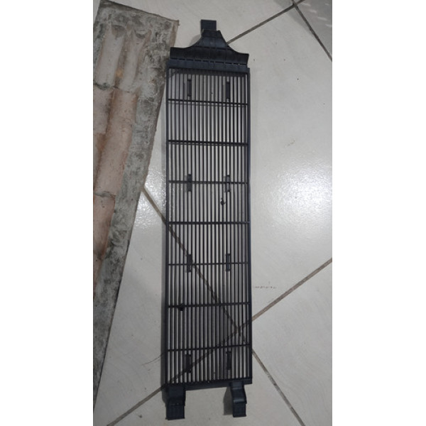 Grade Do Radiador Condensador Gm Onix Aspirado 2020 24 Usado