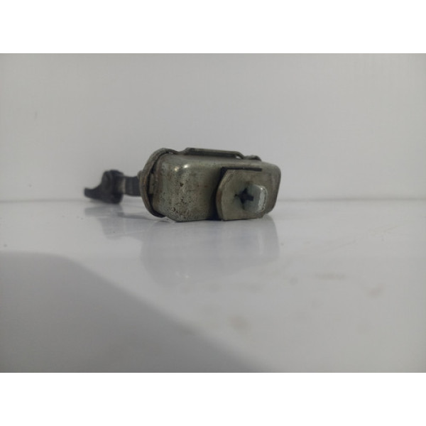 Limitador De Porta Dianteiro Esquerdo Bissan Versa 07/13