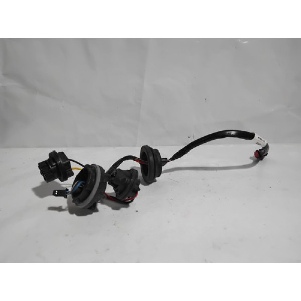 Chicote Lanterna Traseira Esquerda Gm Cruze Sedan 2023