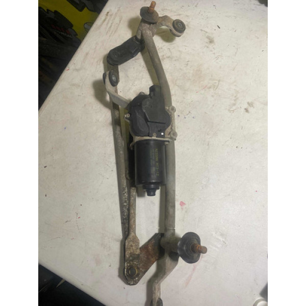 Galhada Limpador Pára-brisa Nissan Sentra Com Motor 2008/13