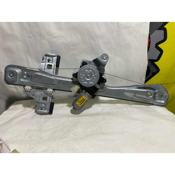 Máquina De Vidro Traseira Direita Spin 2014