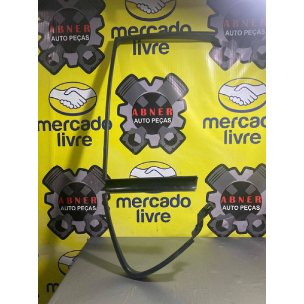 Moldura Interna Porta Traseira Direita Bmw 116 2011