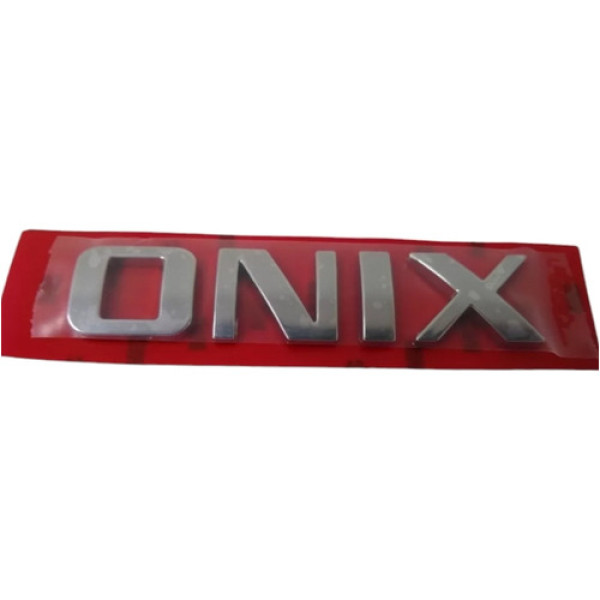 Emblema Letreiro Onix Cromado Traseira