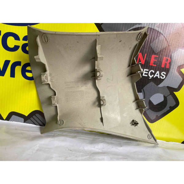 Acabamento Coluna Traseira Direita Megane Grand Tour 2013