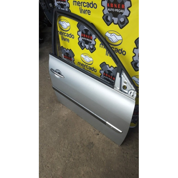 Porta Dianteira Direita Renault Megane 2009