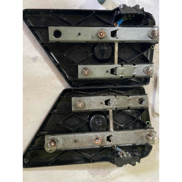 Par Circuito Da Lanterna Traseira Mercedes 300e Ano 86