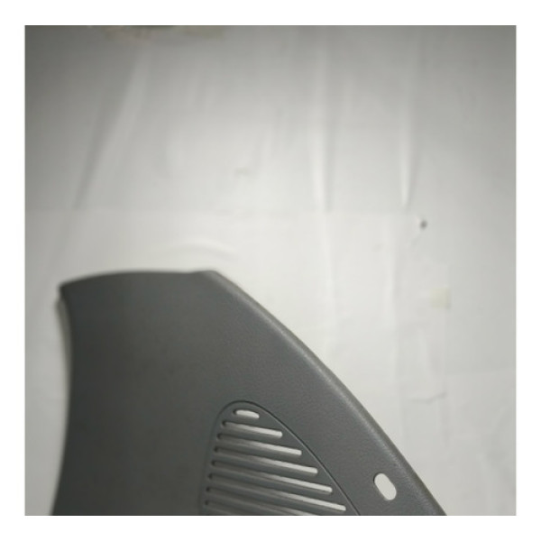 Moldura Soleira Porta Malas Direito Renault Clio 03/10