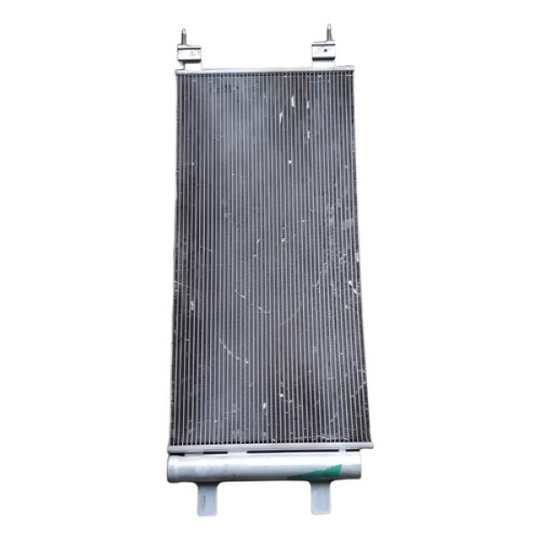 Condensador Chevrolet Tracker 1.0/1.2 Turbo 2020 2021