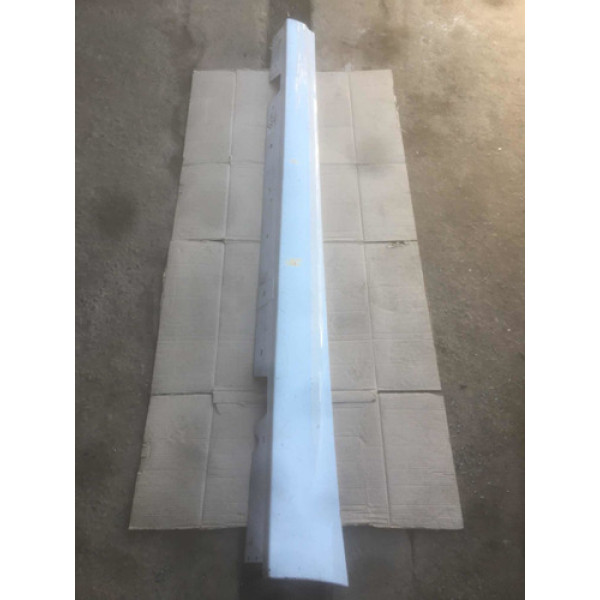 Spoiler Lateral Esquerdo Bmw 320i 07/12