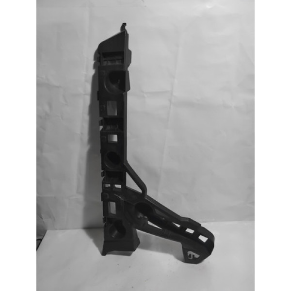 Guia Parachoque Traseiro Esquerdo Gm Cruze Sedan 17/21