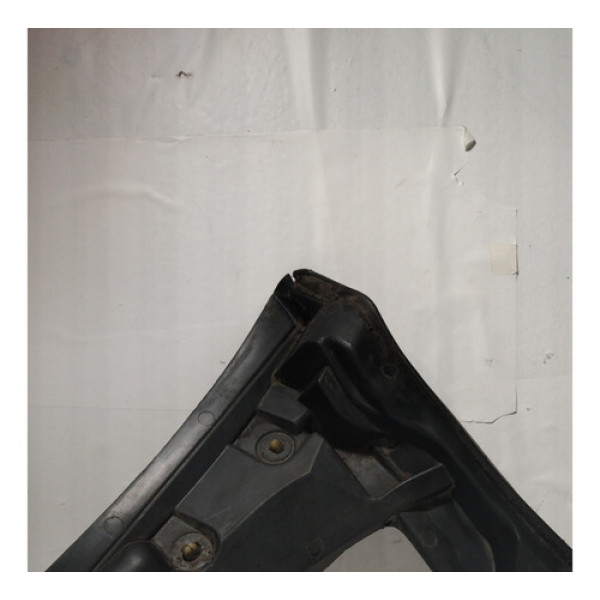 Moldura Suporte Churrasqueira Renault Clio L.d 03/06