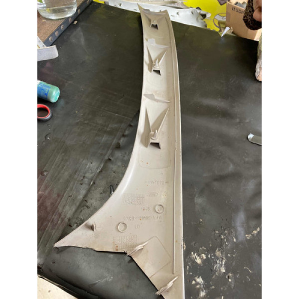 Acabamento Lado Direito Escort Europeu 97