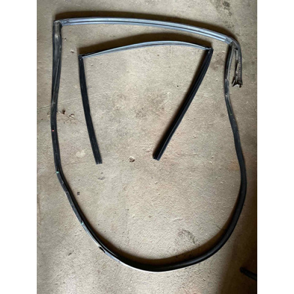 Borracha Acabamento Sentra Porta Traseira Esquerda