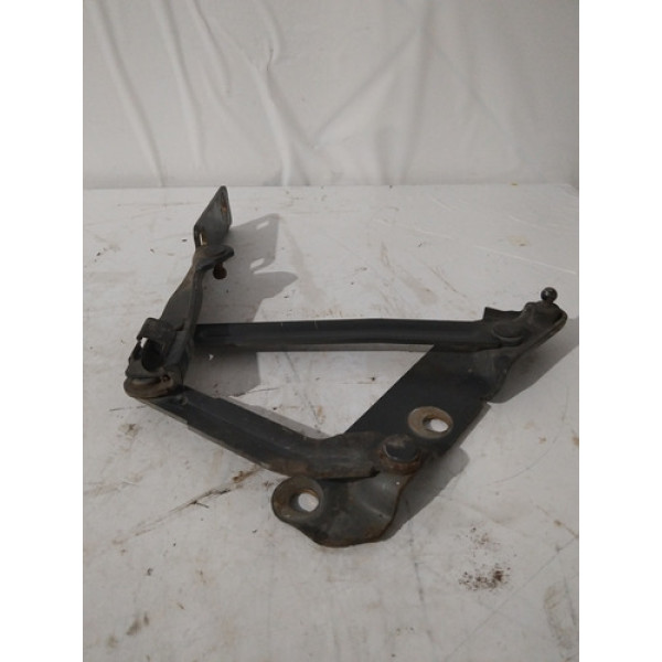 Dobradiça Da Tampa Traseira Esquerda Gm Vectra 97/05