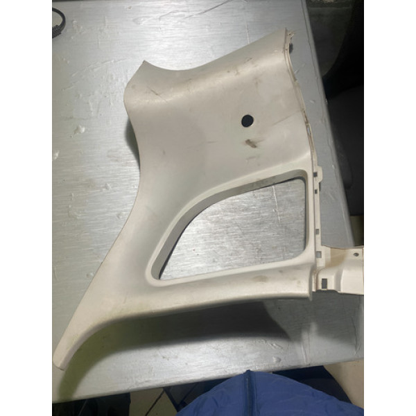 Acabamento Da Coluna Traseira Direita Ford Fiesta 2005