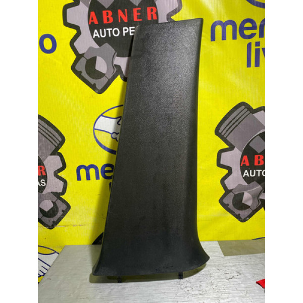 Coluna Central Golf Sr Lado Dir. 01/06 Acabamento Inferior