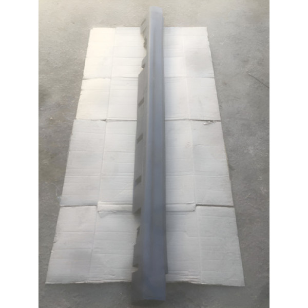 Spoiler Lateral Direito Nissan Versa 06/11