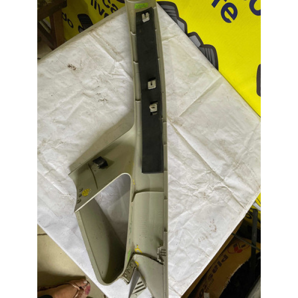 Revestimento Coluna Pára-brisa Direito Fiesta 15/19