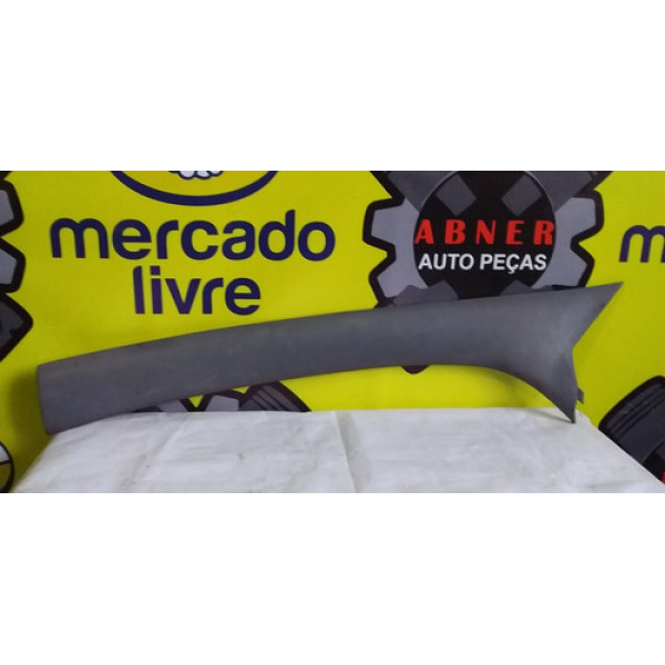 Acabamento Lado Esquerdo Escort Europeu  Cor Cinza