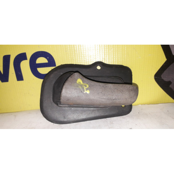 Macaneta Porta Interna Esquerdo Corsa Wagon 97/99 