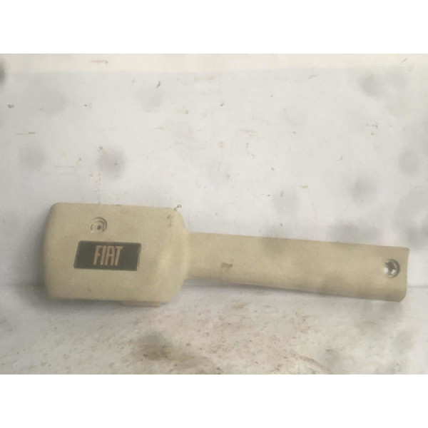 Moldura Interna Direita Fiat Strada 2015