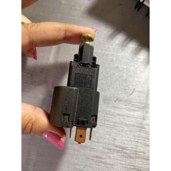 Interruptor Luz Freio Gm 09175185