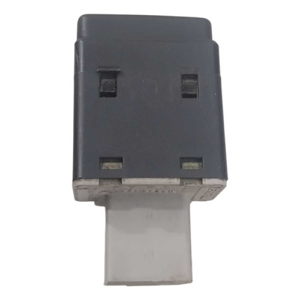 Botão Trava Vidros Traseiros Volkswagen Fox 2006 Detalhe