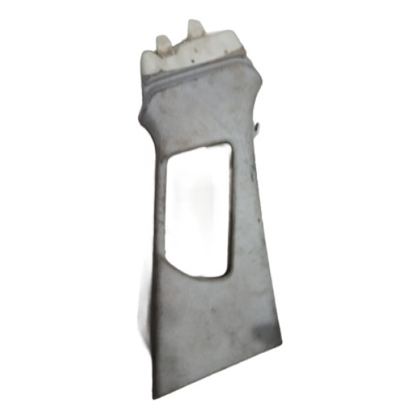 Acabamento Coluna Central Direita Q3 2013 2014 2015 2016