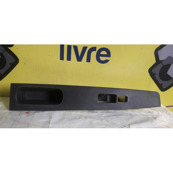 Moldura Botão Vidro Dia. Dir. Sentra 2.0 08/12