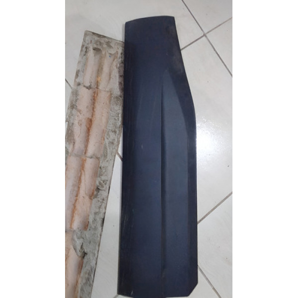 Friso Porta Traseira Direita Gm Montana 2024 C/detalhe