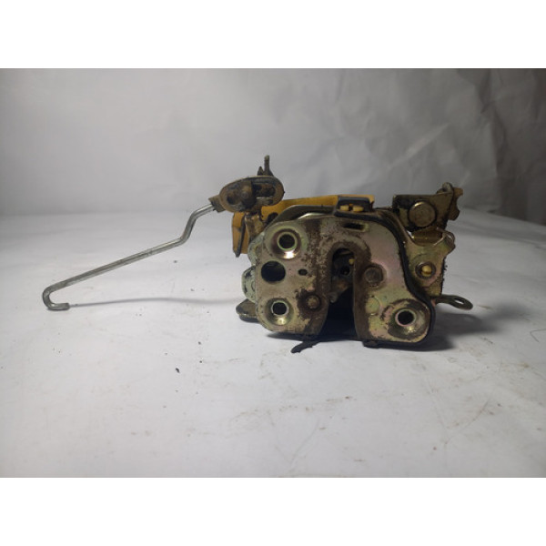 Fechadura Da Porta Dianteira Esquerda Chevrolet Corsa