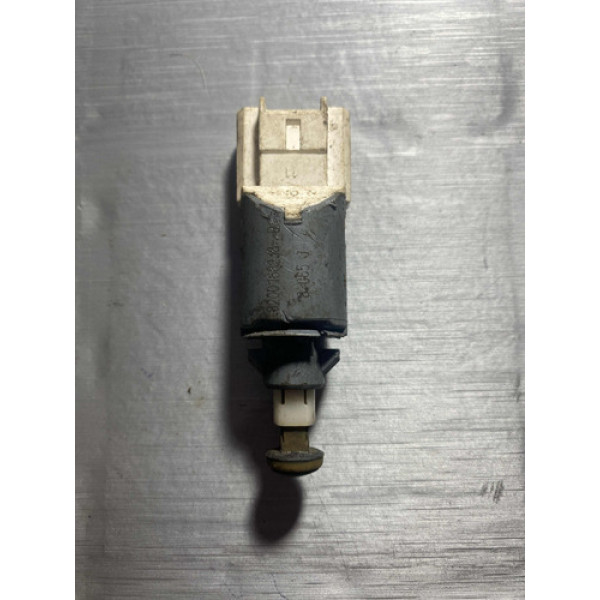 Interruptor Pedal Freio Renault Megane 2006 2013 8200168238b