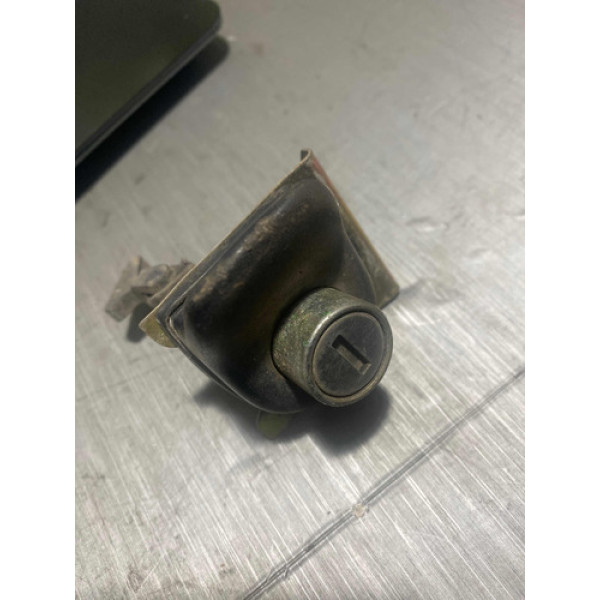 Maçaneta Tampa Traseira Do Gol 2000