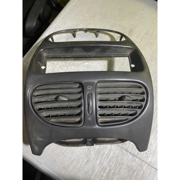 Moudura Central Peugeot 206 2002