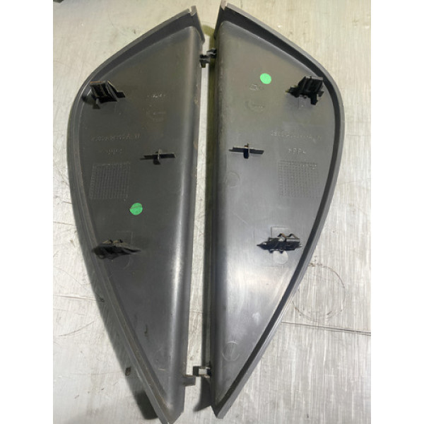 Acabamento Lateral Interno Esqu/dir Ford/fiesta Par 2005