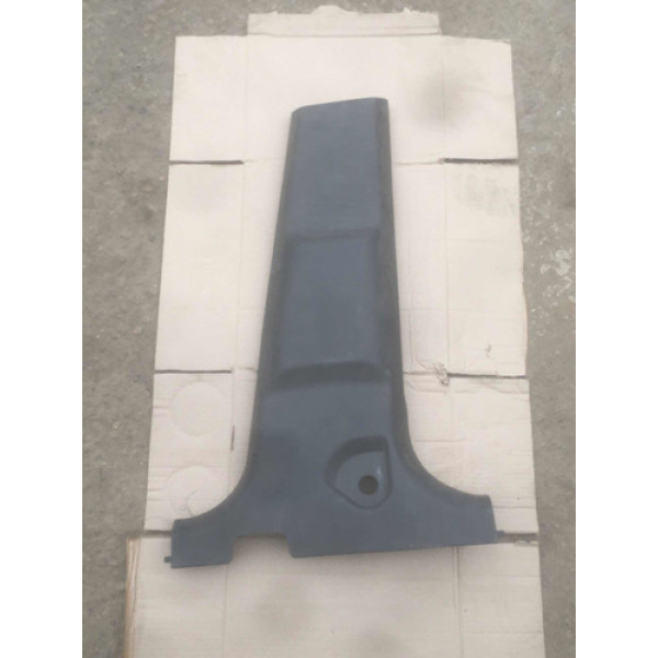 Acabamento Coluna Central Direita Pajero Tr4 2015