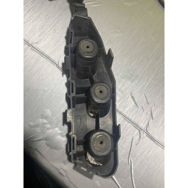 Guia Para-choque Traseiro Lado Esquerdo Prisma 17