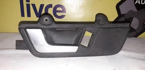Maçaneta Interna Dianteira Esquerda Audi A4 02/08  Dianteira