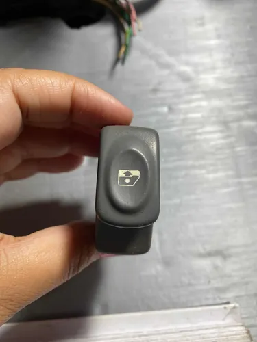 Botão Vidro Elétrico Do Renault Clio